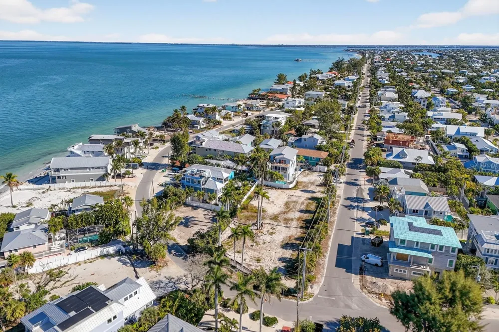 812 BAY BOULEVARD Anna Maria, FL 34216