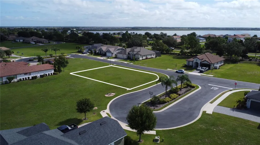 587 LOBLOLLY PLACE Auburndale, FL 33823