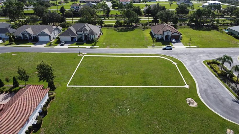 587 LOBLOLLY PLACE Auburndale, FL 33823