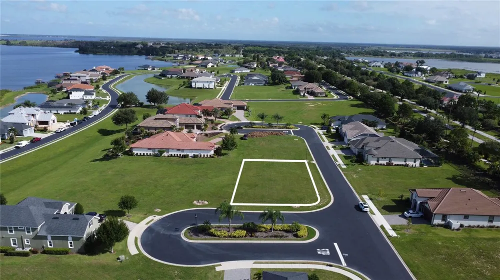 587 LOBLOLLY PLACE Auburndale, FL 33823