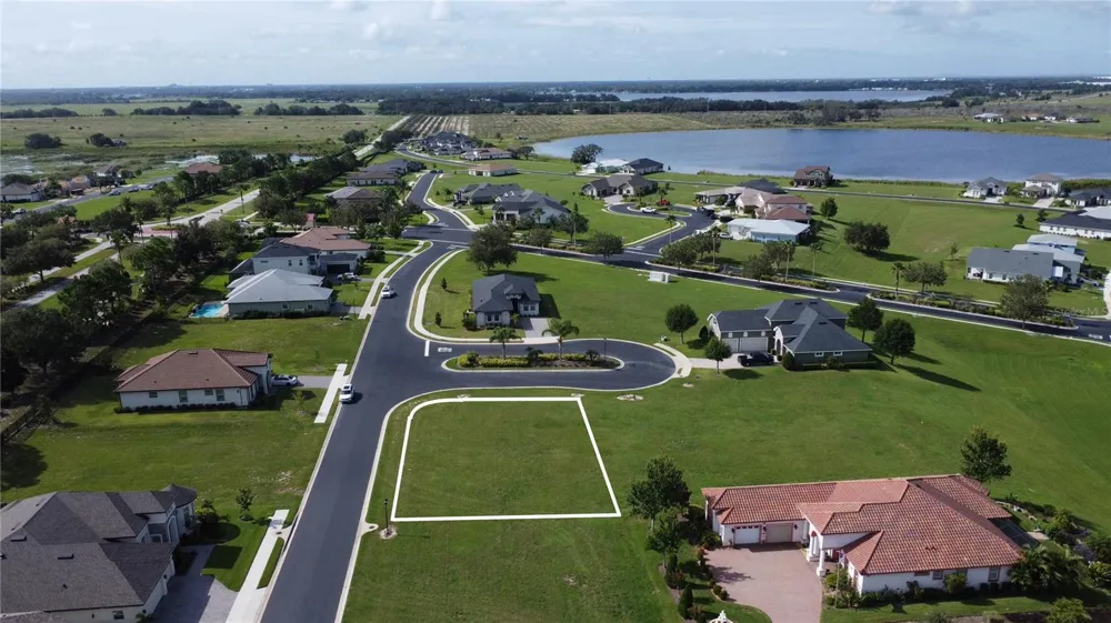 587 LOBLOLLY PLACE Auburndale, FL 33823