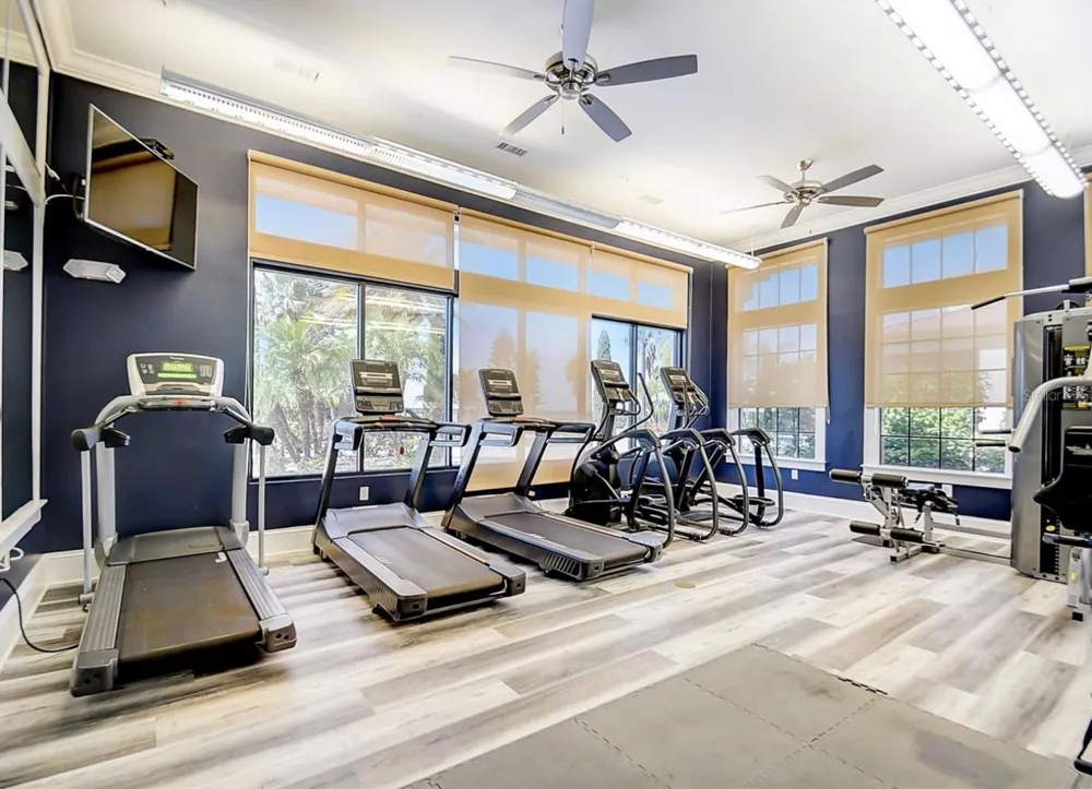 587 LOBLOLLY PLACE Auburndale, FL 33823