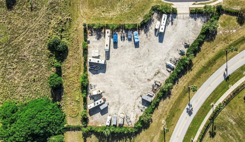 587 LOBLOLLY PLACE Auburndale, FL 33823