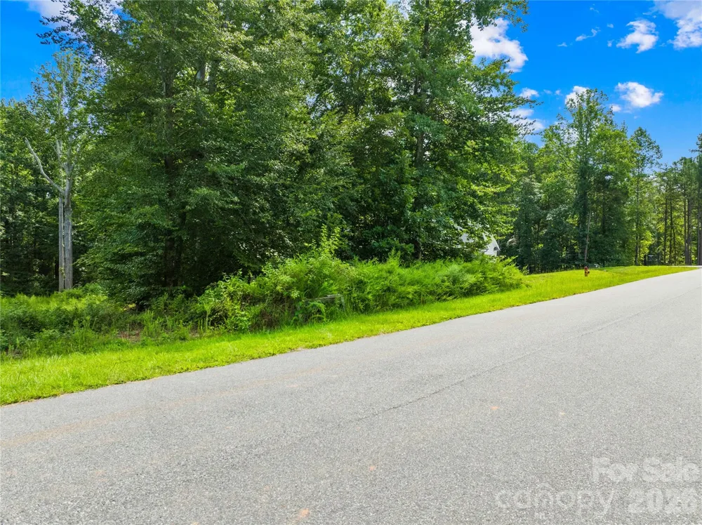 1099 Kapstone Crossing Lexington, NC 27295