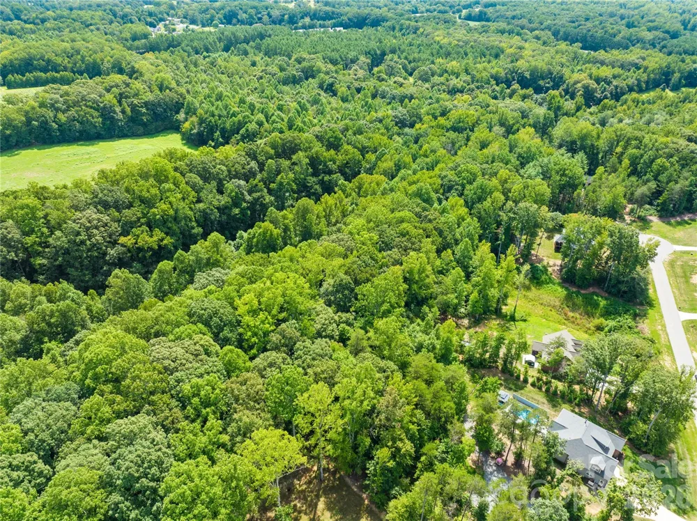 1099 Kapstone Crossing Lexington, NC 27295