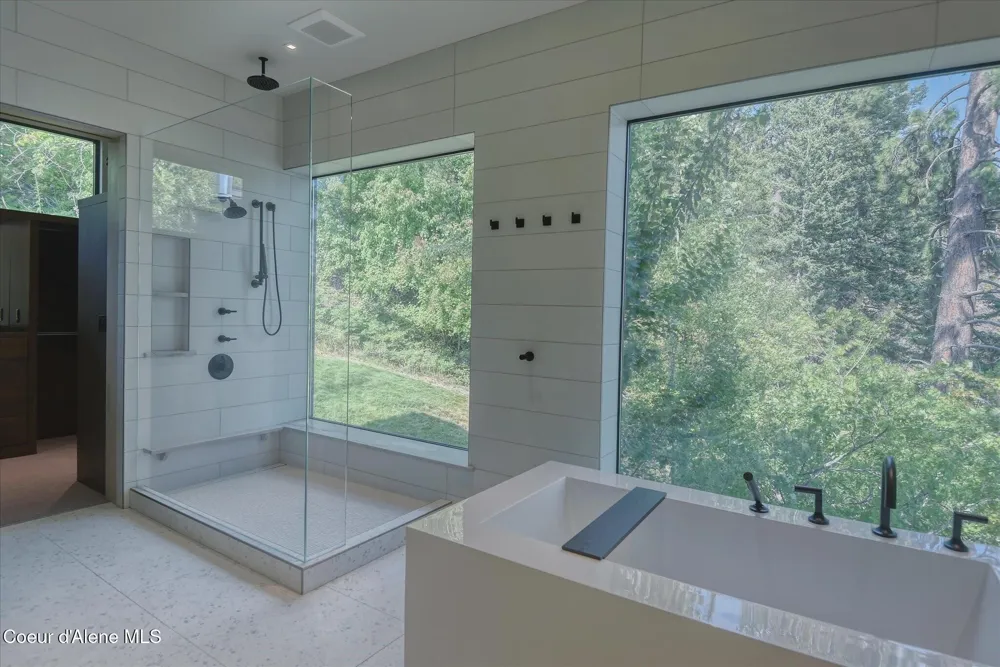 45 Lower Rock Hbr Sagle, ID 83860