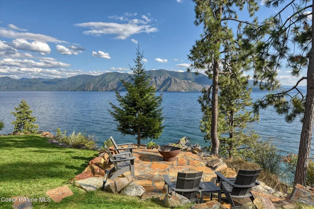 45 Lower Rock Hbr Sagle, ID 83860