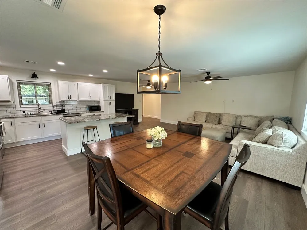 108 S Sunshine Lane Little River Academy, TX 76554