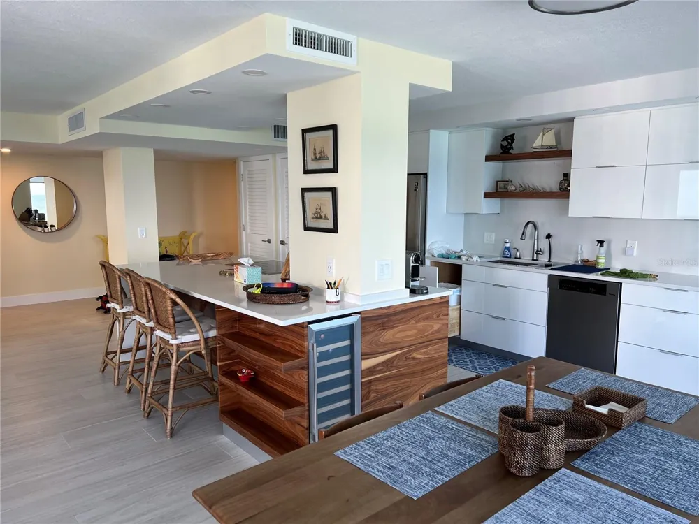 2425 GULF OF MEXICO DRIVE #11F Longboat Key, FL 34228