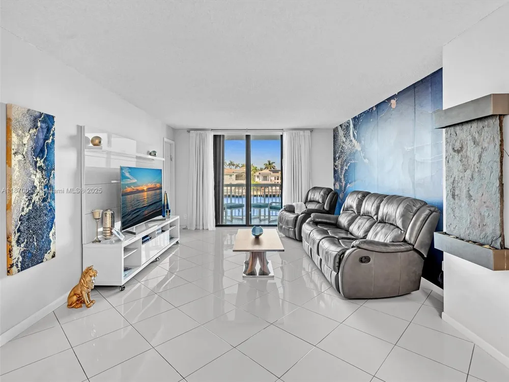 1500 S Ocean Dr #3E Hollywood, FL 33019