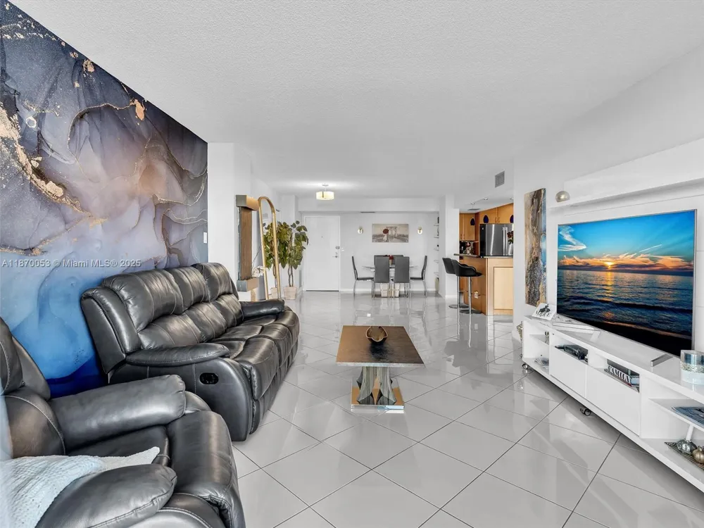 1500 S Ocean Dr #3E Hollywood, FL 33019