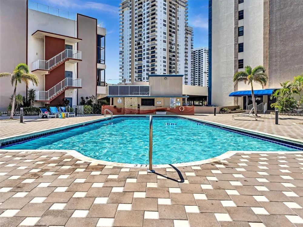 1500 S Ocean Dr #3E Hollywood, FL 33019