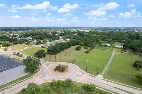 600 Little School Road