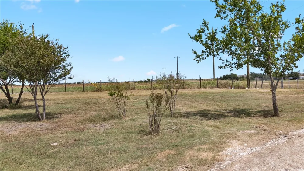 19016 Fm 973 Coupland, TX 78615