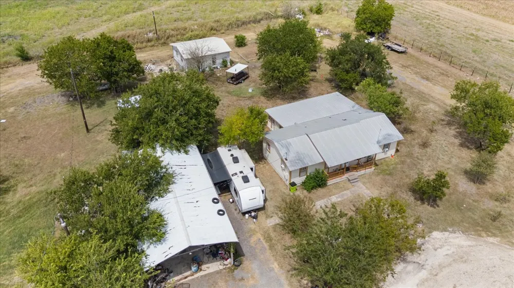 19016 Fm 973 Coupland, TX 78615