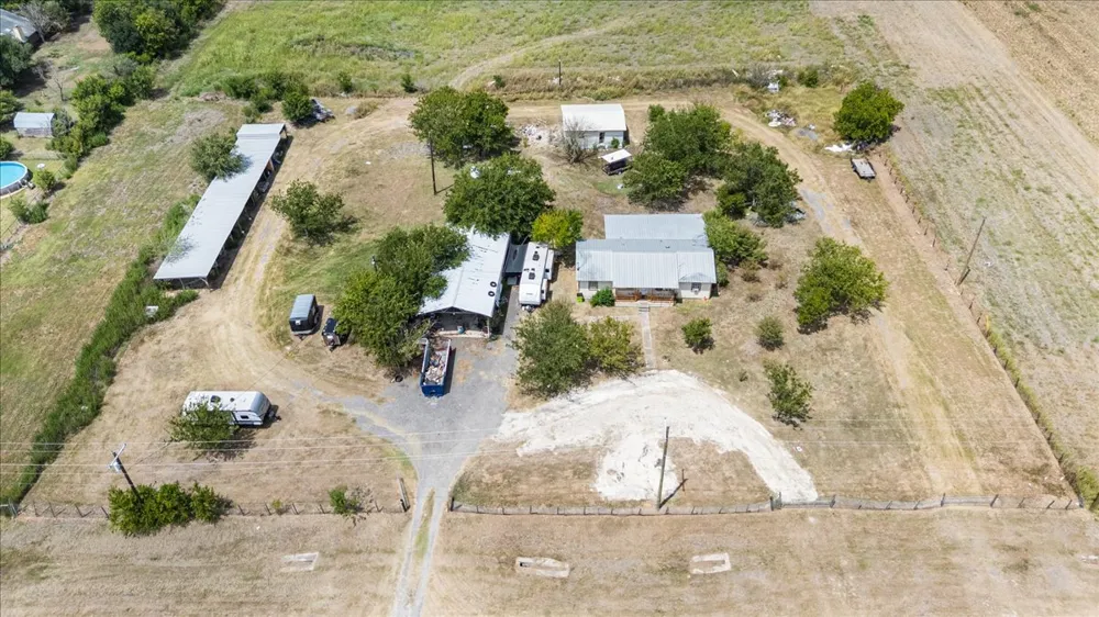19016 Fm 973 Coupland, TX 78615