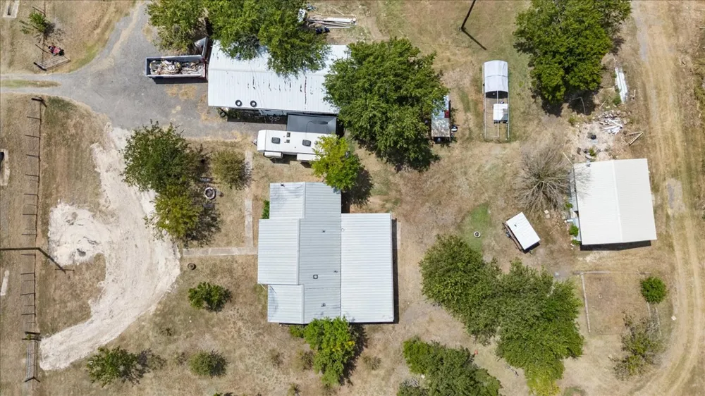 19016 Fm 973 Coupland, TX 78615