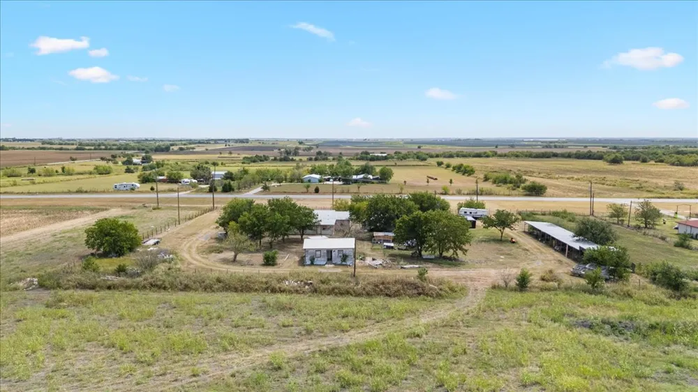 19016 Fm 973 Coupland, TX 78615