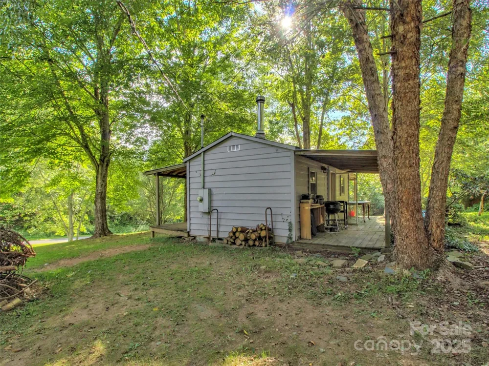 323 Jody Cove Canton, NC 28716