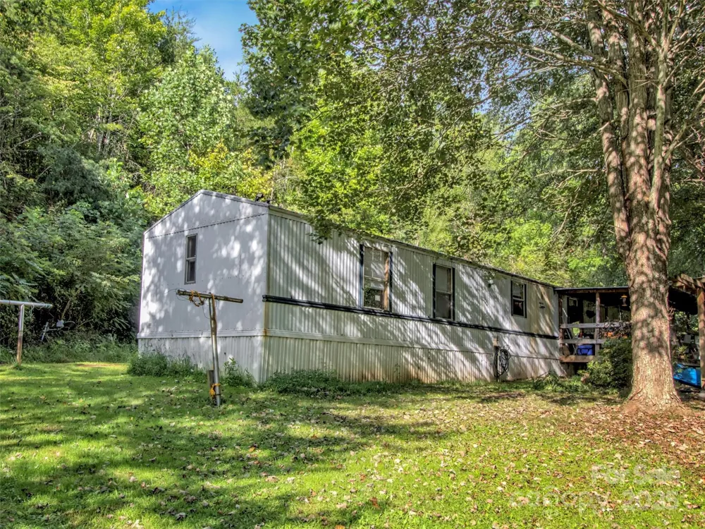 323 Jody Cove Canton, NC 28716