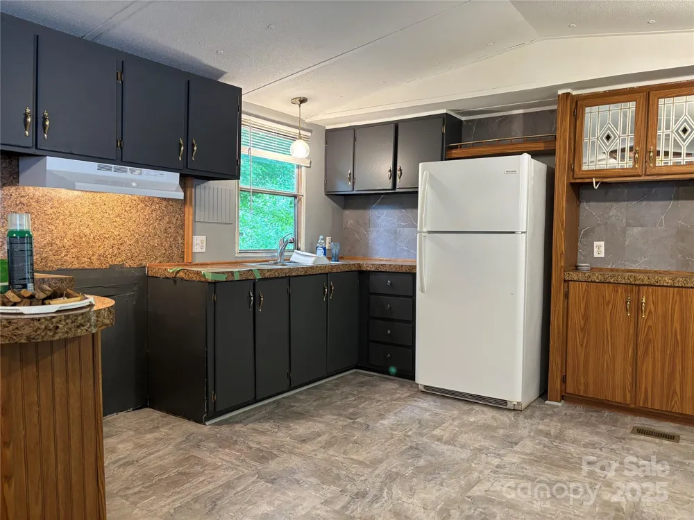 323 Jody Cove Canton, NC 28716
