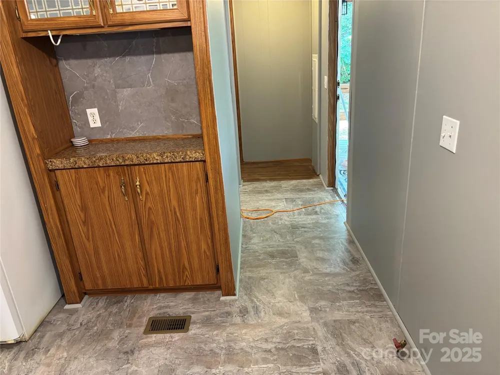 323 Jody Cove Canton, NC 28716