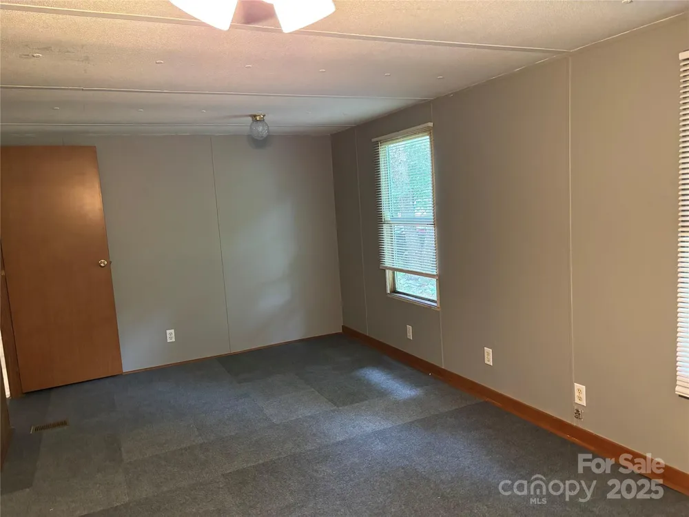 323 Jody Cove Canton, NC 28716