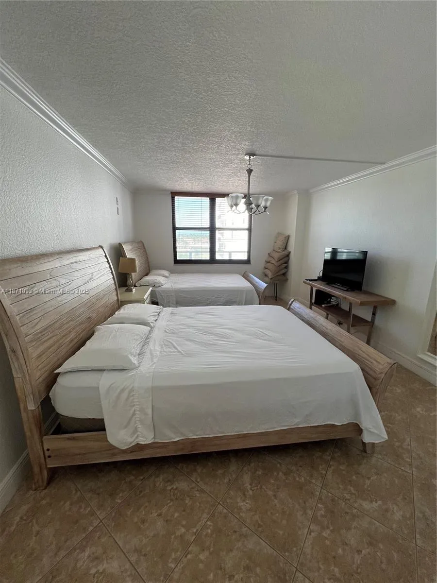 2301 S Ocean Dr #506 Hollywood, FL 33019