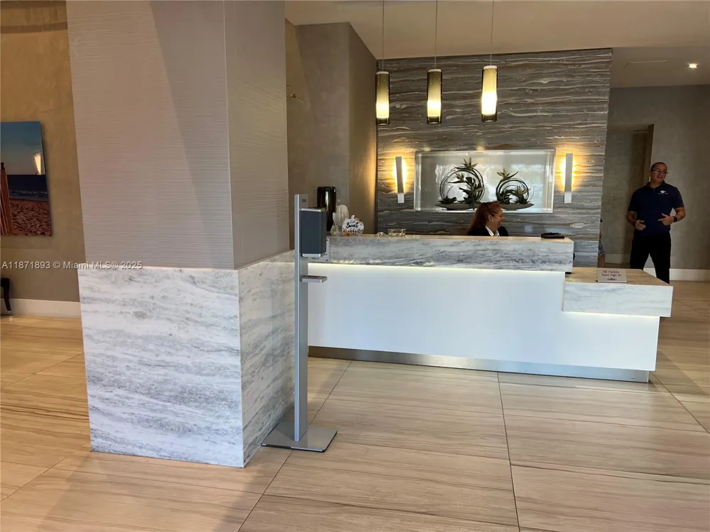 2301 S Ocean Dr #506 Hollywood, FL 33019