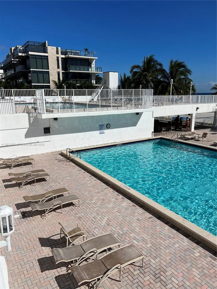 2301 S Ocean Dr #506 Hollywood, FL 33019
