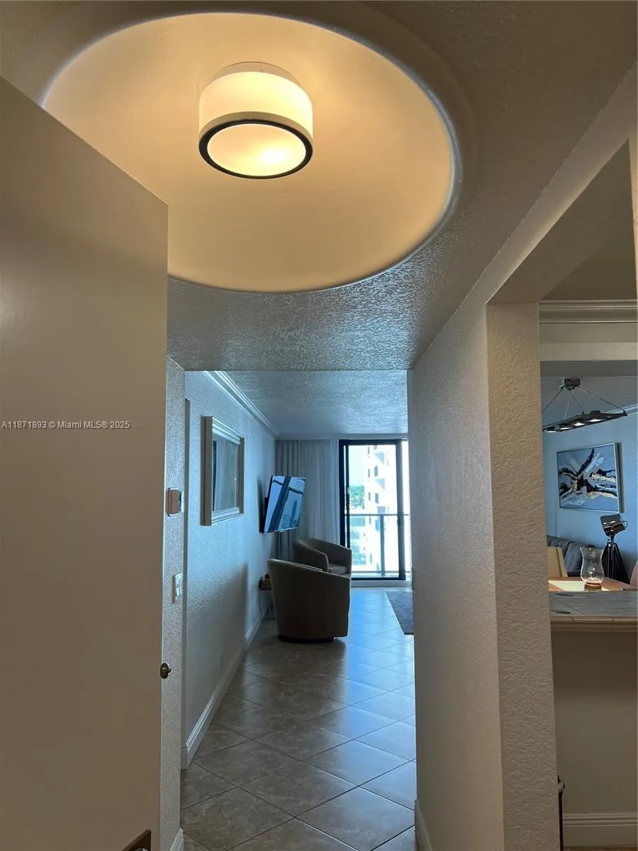 2301 S Ocean Dr #506 Hollywood, FL 33019