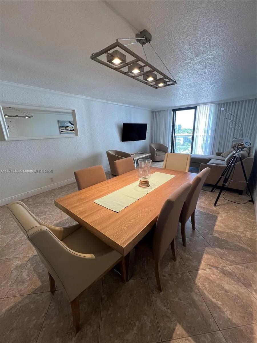 2301 S Ocean Dr #506 Hollywood, FL 33019