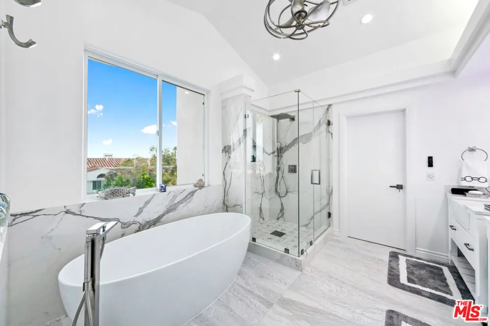 6463 Zuma View Place #167 Malibu, CA 90265