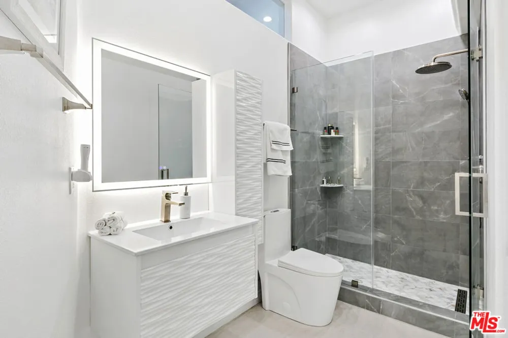 6463 Zuma View Place #167 Malibu, CA 90265