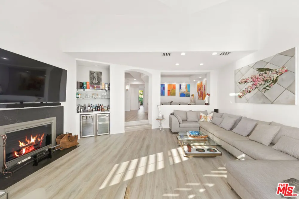 6463 Zuma View Place #167 Malibu, CA 90265