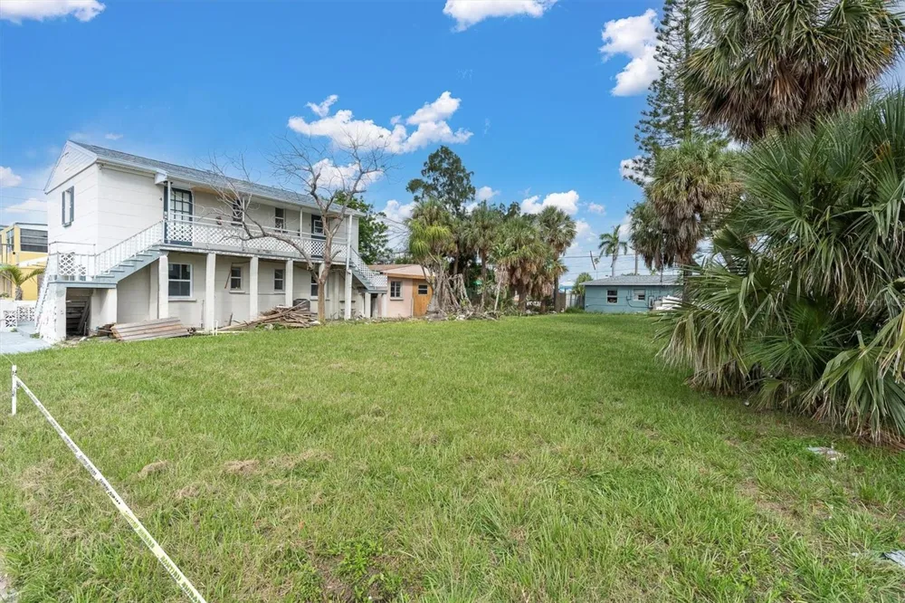 623 73RD AVENUE St Pete Beach, FL 33706