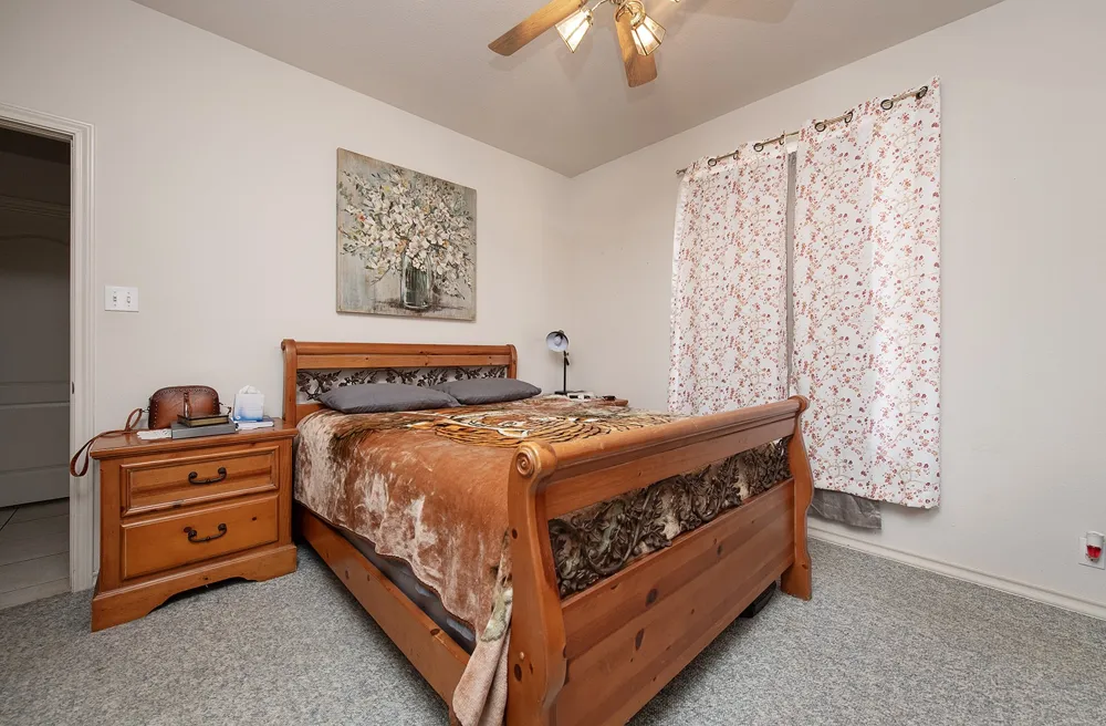 1833 County Road 305 Jarrell, TX 76537