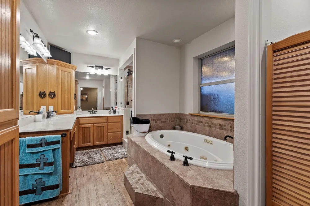 5285 County Road 3226 Lone Oak, TX 75453