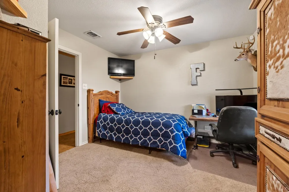 5285 County Road 3226 Lone Oak, TX 75453