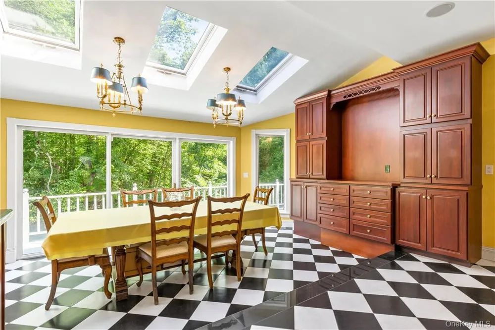 6 Love Lane Harrison, NY 10528
