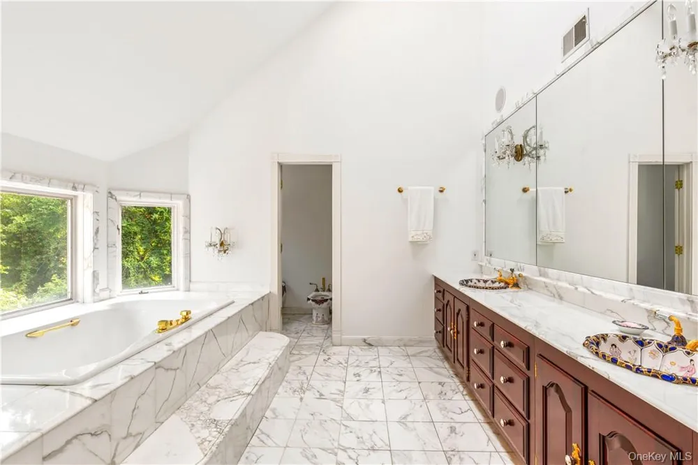 6 Love Lane Harrison, NY 10528