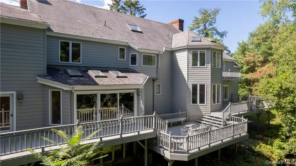6 Love Lane Harrison, NY 10528