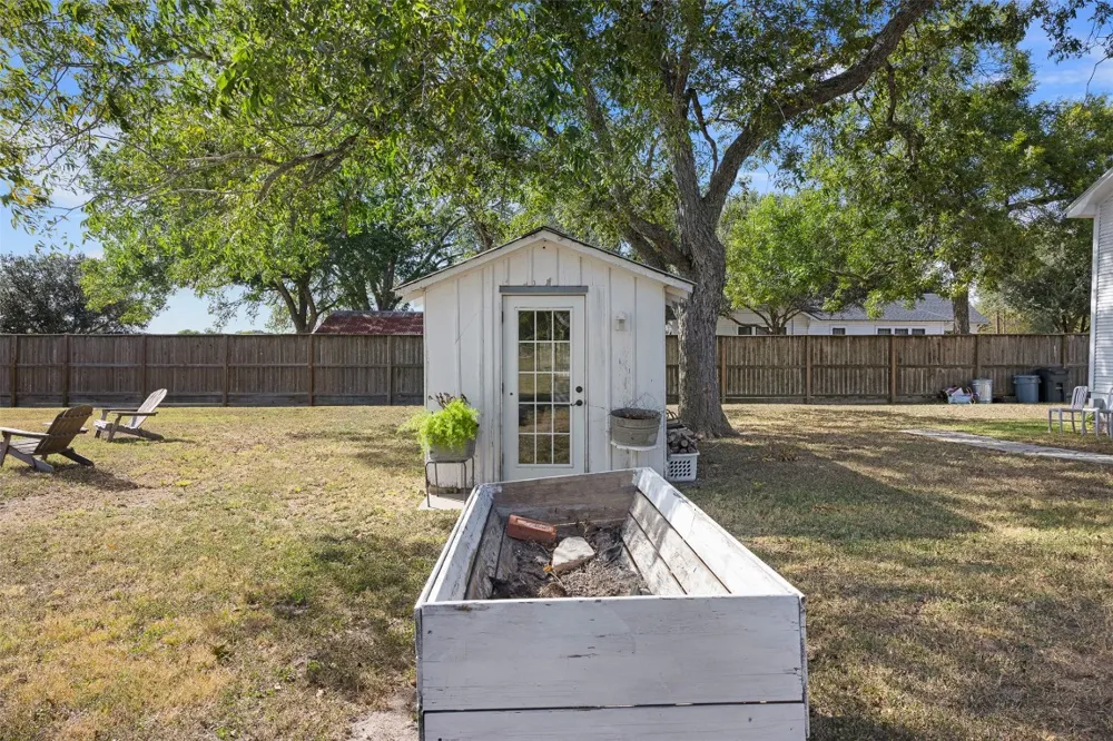 395 Centennial Street Carmine, TX 78932