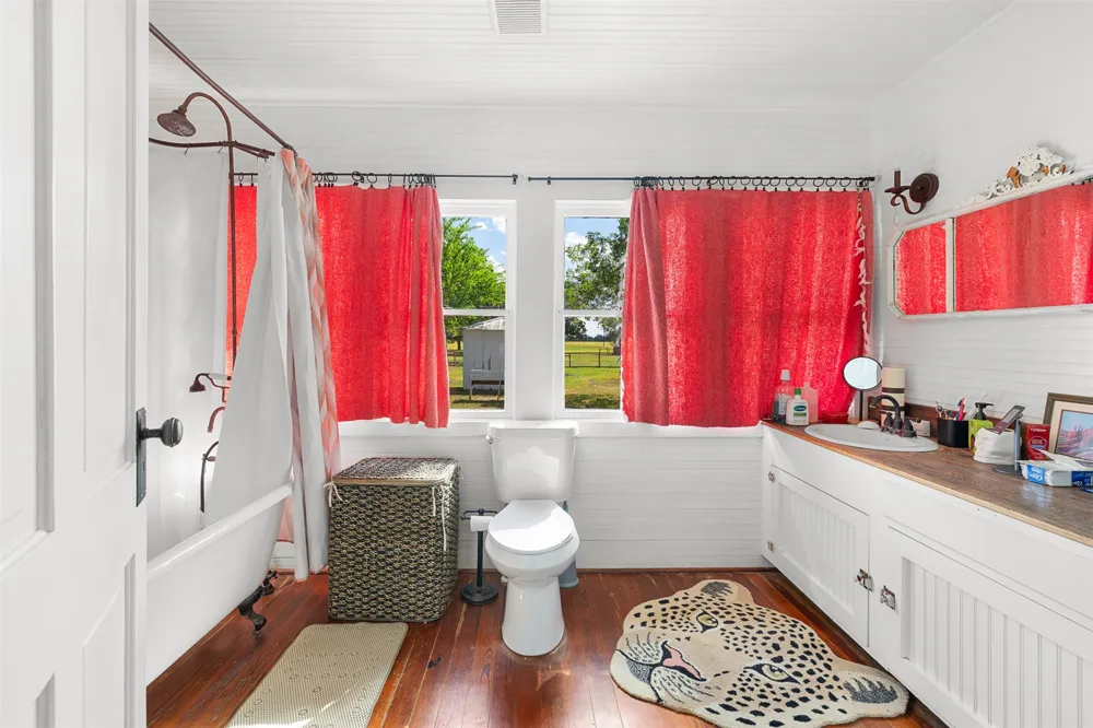 395 Centennial Street Carmine, TX 78932