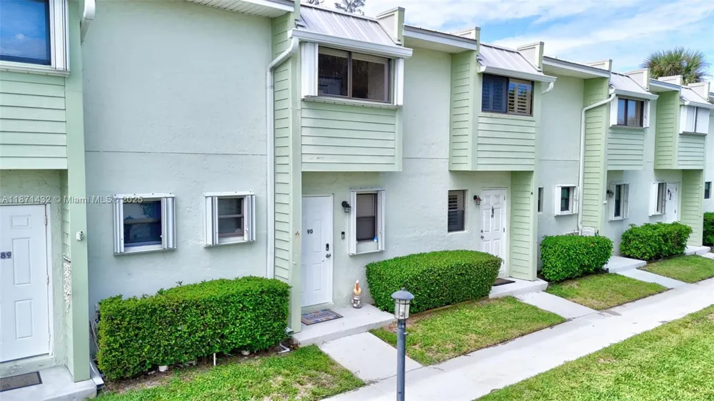 9421 S Ocean Dr #90 Jensen Beach, FL 34957