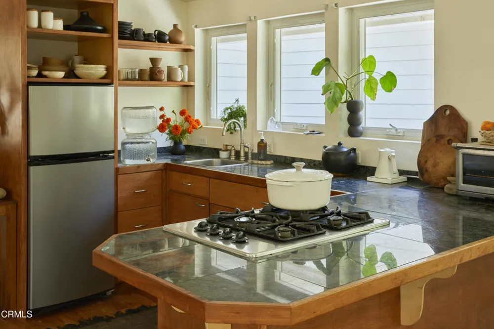 15990 Maricopa Highway Ojai, CA 93023