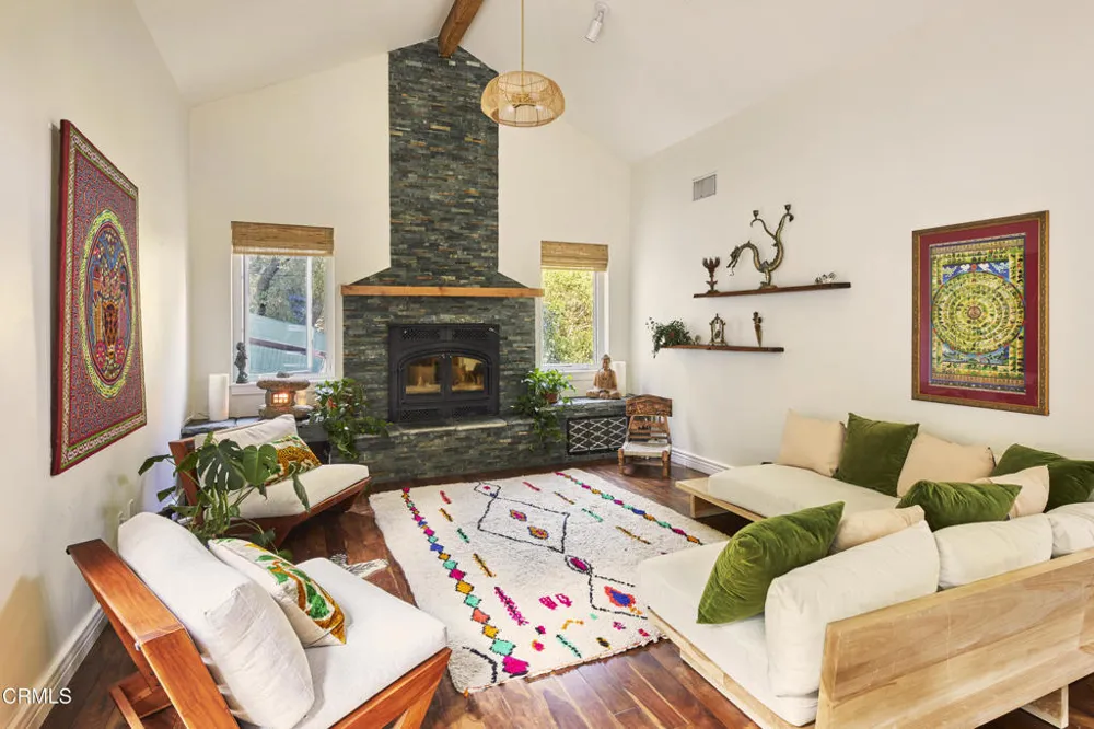 15990 Maricopa Highway Ojai, CA 93023