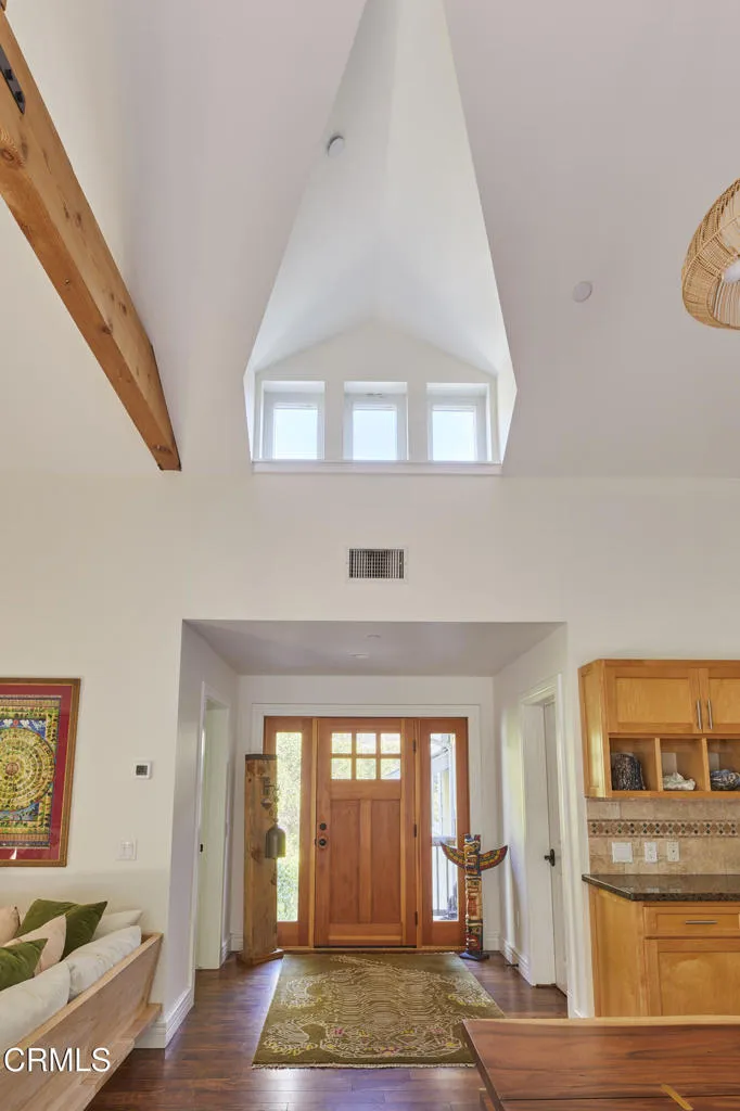 15990 Maricopa Highway Ojai, CA 93023