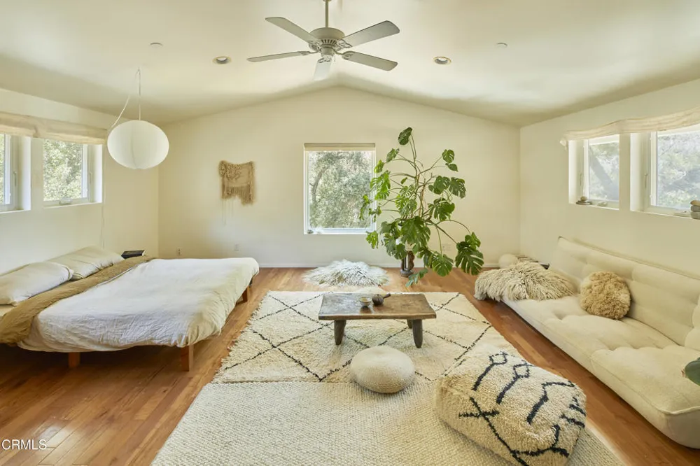 15990 Maricopa Highway Ojai, CA 93023