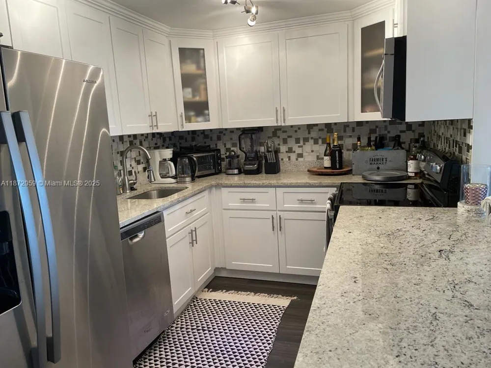 11111 Biscayne Blvd #4D Miami, FL 33181